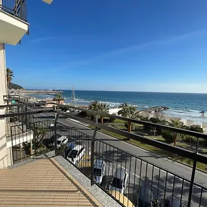 Appartamento Rivamare 3 Locali Di Fronte Al Mare, Marina dʼAndora